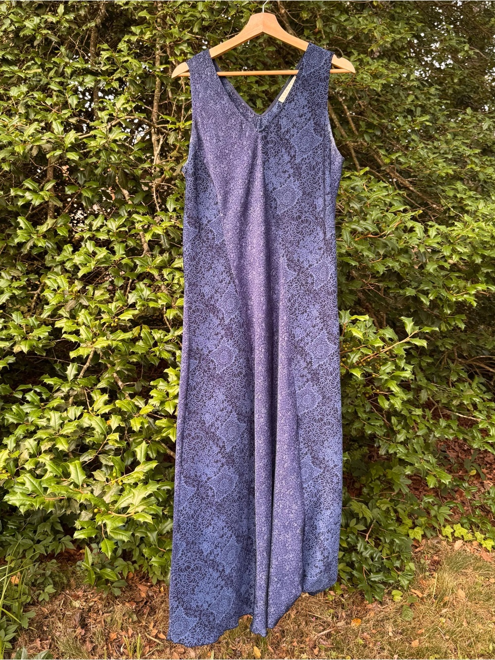 Norton McNaughton Navy Blue Patterned V-Neck Maxi Dress